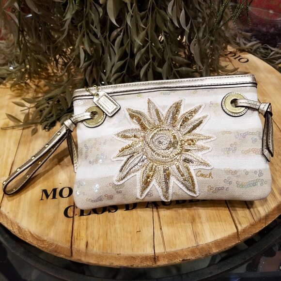 New COACH Audrey Sun Beaded Sequins Embroidery Clutch Large Wristlet - Picture 6 of 11